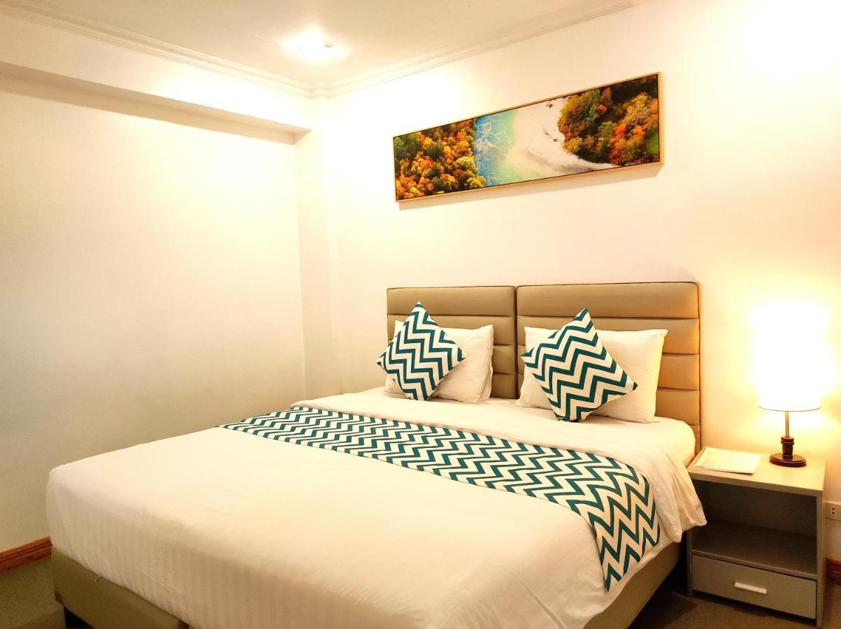 Grand Blue Beach Hotel Manoc-Manoc Eksteriør billede